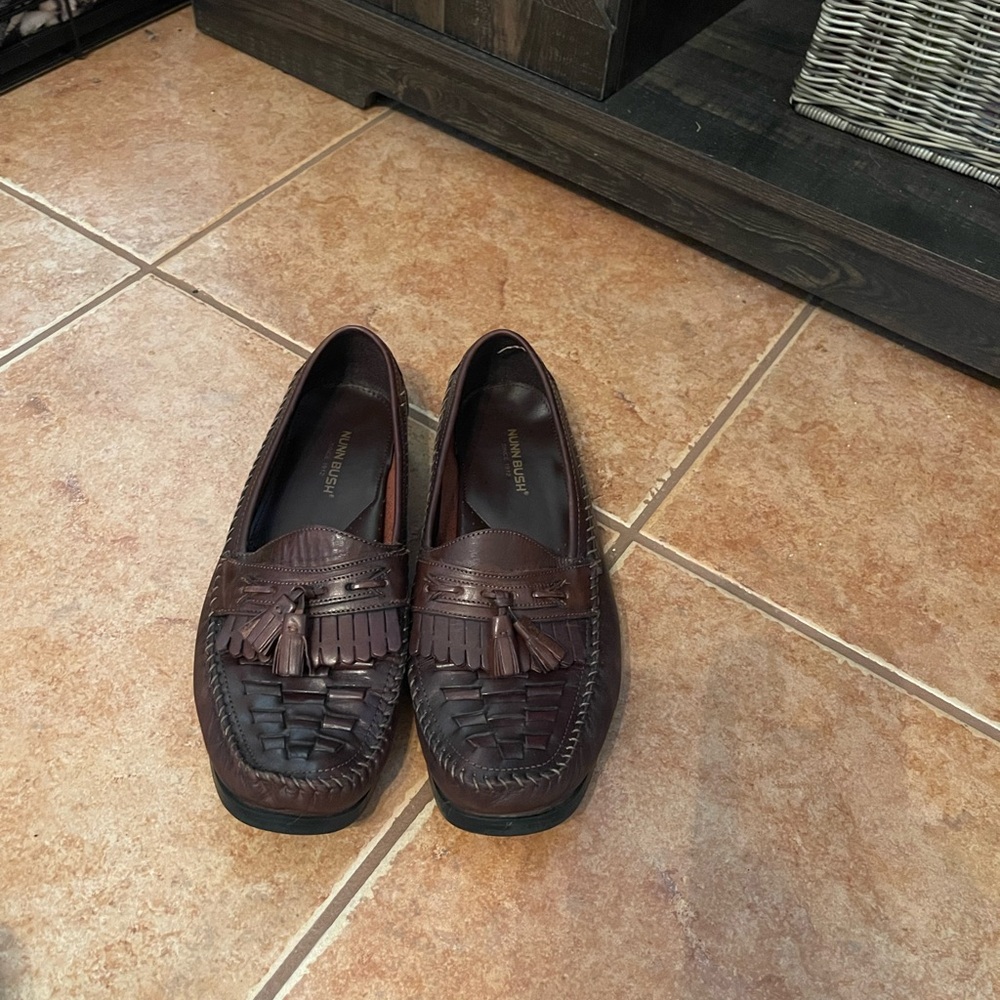 Nunn Bush Men's Brown Leather Loafers Tassels Shoes Size 11 M